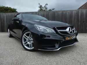 Mer­ce­des-Benz E 220 d PACK AMG FULL-LED/­COM­FORT­SEAT­S/AIRS­CAR­F/­NA­VI/PDC bei B&D Cars in 8791 - Beveren-Leie